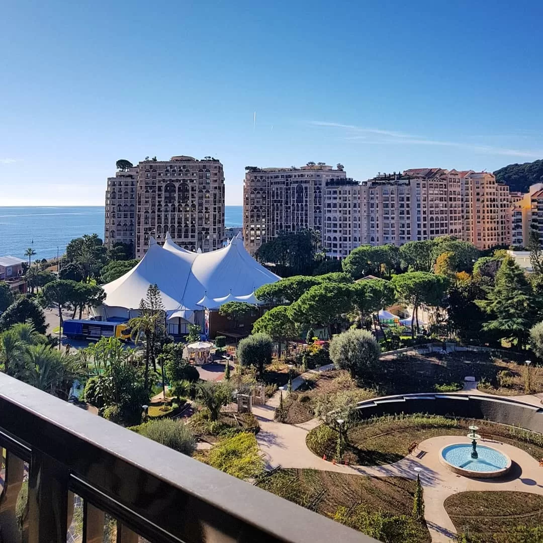 Le Columbus-Monte-Carlo_Rose-Garden-View © Katonams Hôtel Columbus Monaco
